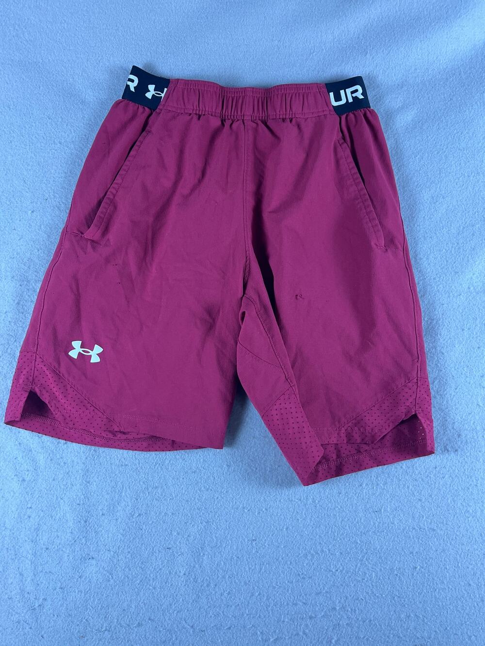 Under Armour Athletic Shorts Mens S Maroon Fitted Athletic Gym Performance